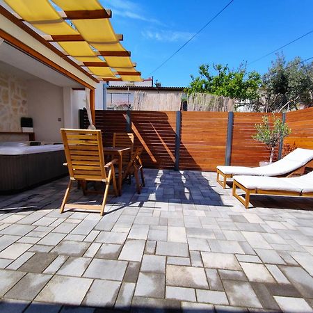 Apartamento Tonina - House With Terrace, Jacuzzi, Free Parking Split Exterior foto