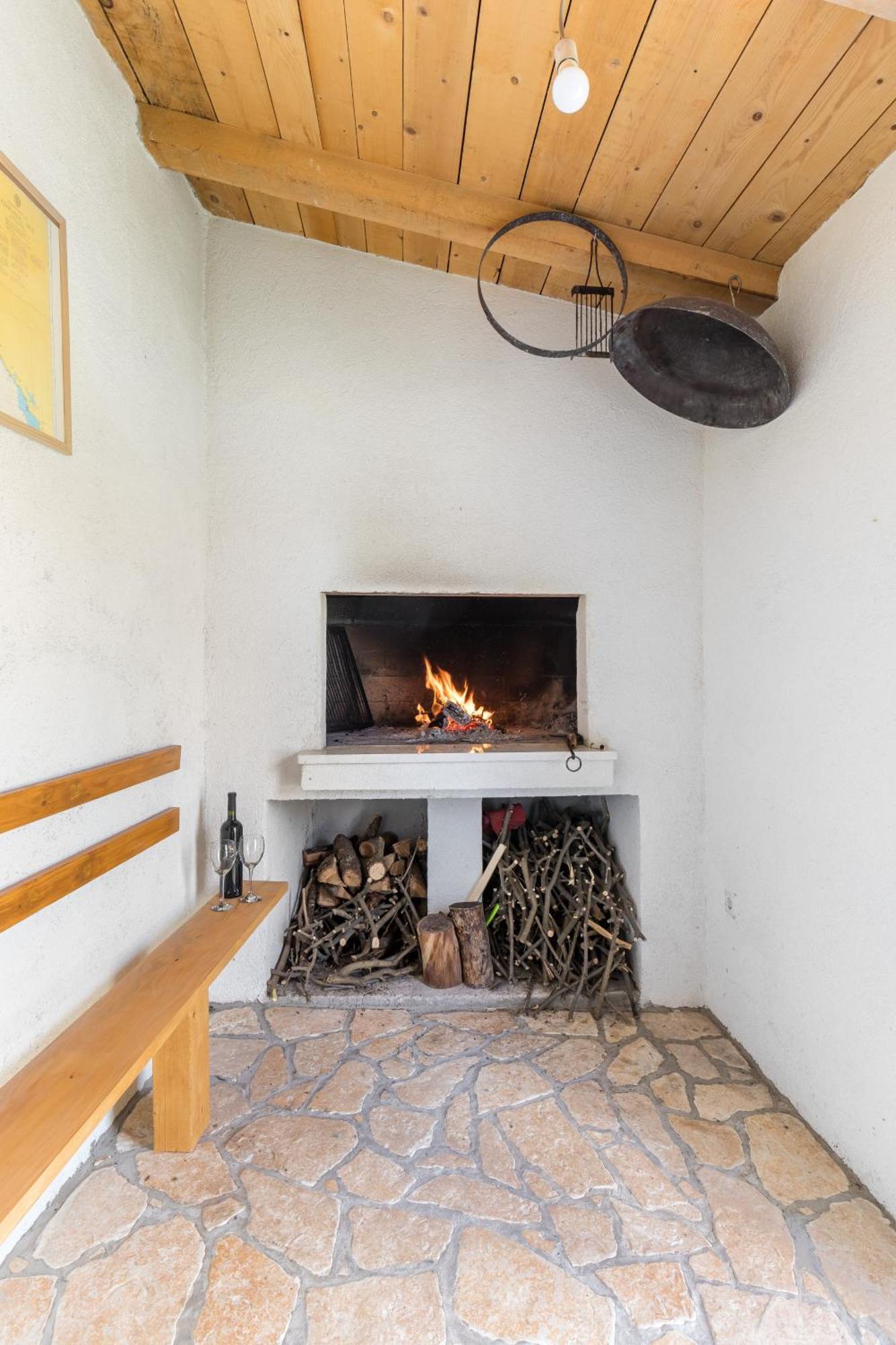 Apartamento Tonina - House With Terrace, Jacuzzi, Free Parking Split Exterior foto
