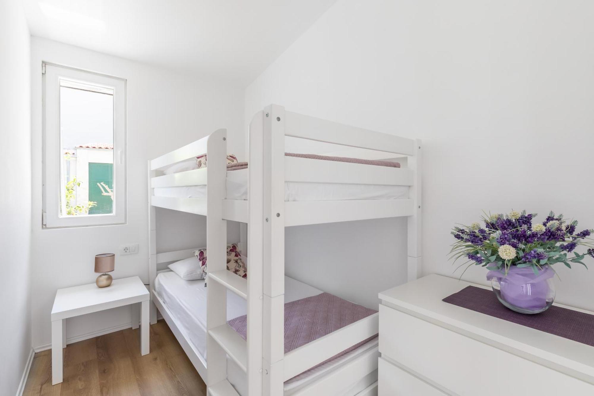 Apartamento Tonina - House With Terrace, Jacuzzi, Free Parking Split Exterior foto