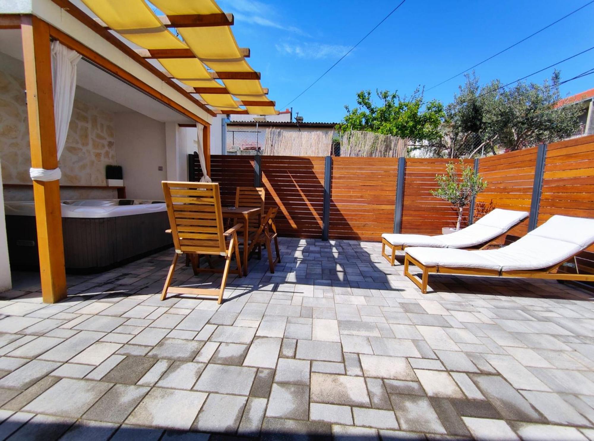 Apartamento Tonina - House With Terrace, Jacuzzi, Free Parking Split Exterior foto